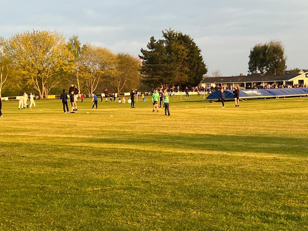 WTCCcricket's tweet photo. Incredible first session for the colts this evening, Over 130 kids have signed up for our Friday night coaching sessions 😁🏏😁

Never to late to join in either… come on over! 

Every Friday night 18:00-19:00 for Kwik &amp; 18:00-19:30 for hardball 

#WTCC https://t.co/engN0pnMww