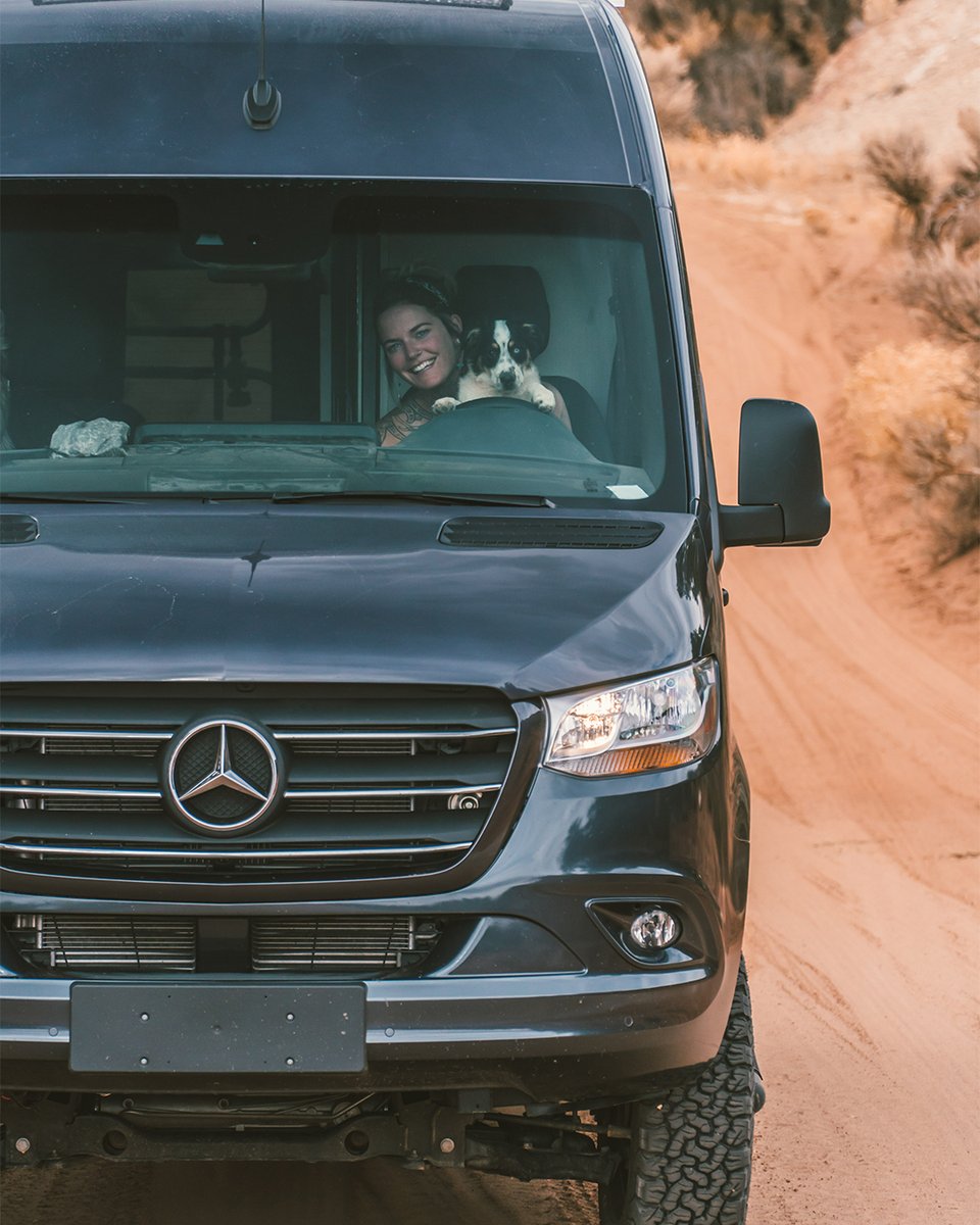 MBvansUSA's tweet photo. If you're looking for a ride that's up for any adventure, look no further than the Mercedes-Benz Sprinters from @thormotorcoach. In a powerful van you can trust, being on the go never felt so good.
📸 @thormotorcoach
#RVPartner #vanlife https://t.co/nXWc5cbUO0