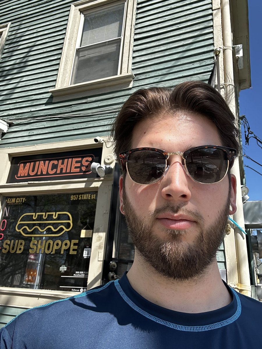 MichaelSgambato's tweet photo. Branford Store getting the word out about AWB to local businesses on this beautiful day ☀️ @jz5250 @ChrisAcerra @firas_smadi @emilywiper @TheRealOurNE https://t.co/fOqNt1qwS4