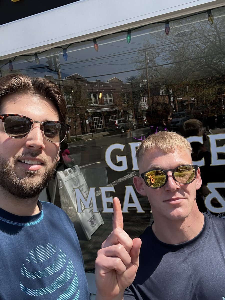 MichaelSgambato's tweet photo. Branford Store getting the word out about AWB to local businesses on this beautiful day ☀️ @jz5250 @ChrisAcerra @firas_smadi @emilywiper @TheRealOurNE https://t.co/fOqNt1qwS4