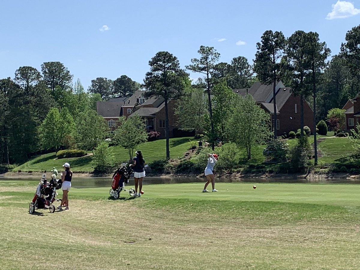 R_Coughlan's tweet photo. Strong start for @SpiderWGolf at the @PatriotLeague Championship. So fun to watch great students who are also great athletes! https://t.co/hIthYjPvTr