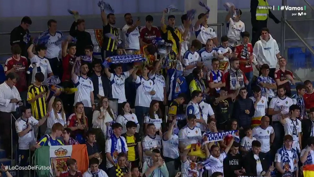 MPlusDeportes's tweet photo. -¿A cuánto dices que nos pilla Eibar?

-No importa. Soy del @RealZaragoza.

#LaCasadelFútbol #LaLigaSmartBank https://t.co/3uojRToeER