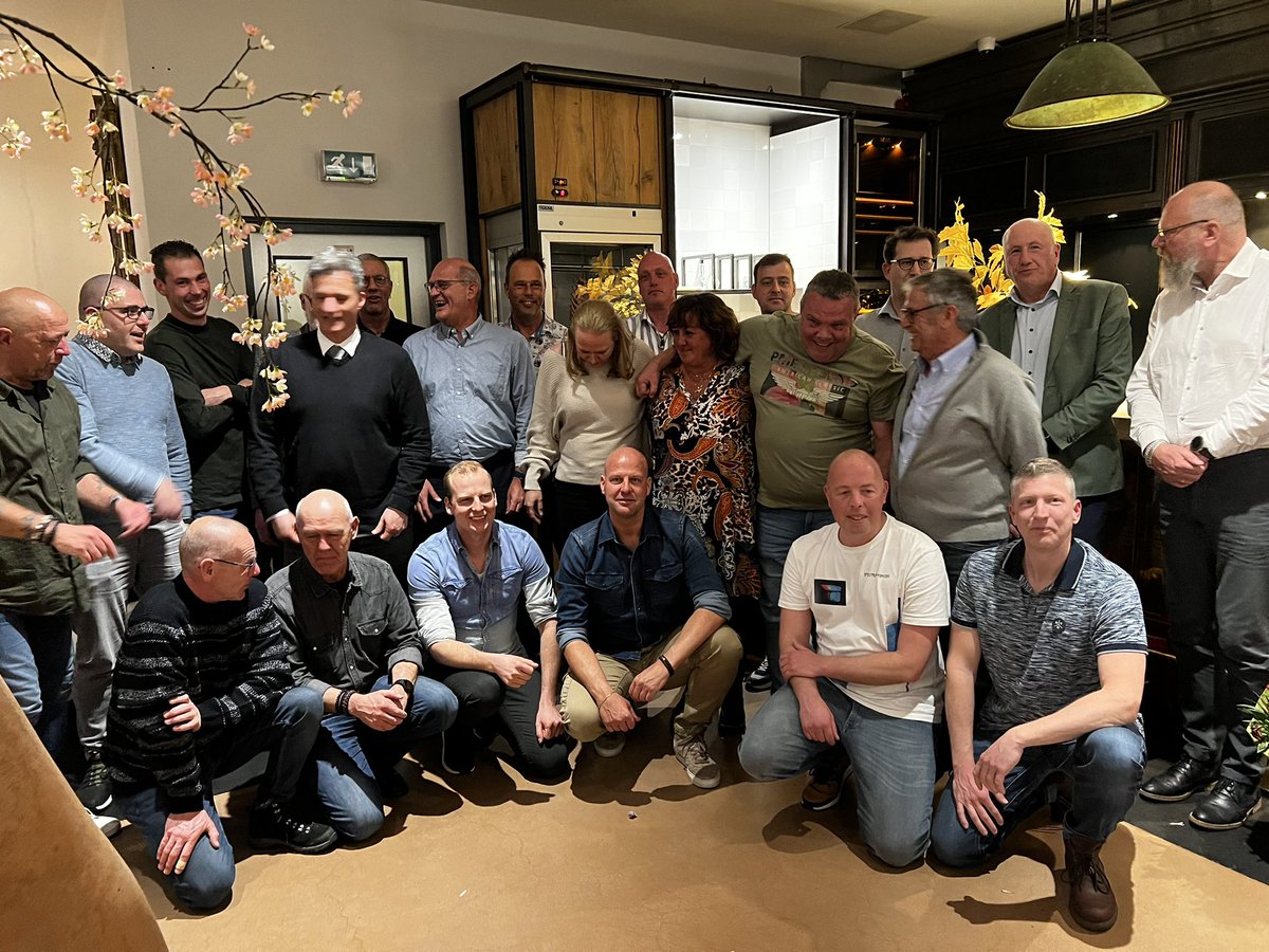 Vandaag de tweede groep jubilarissen mogen feliciteren. Blijft bijzonder in dit GB jubileumjaar. Collega’s van de vrijwilligers en veel dagdienst en beroeps collega’s. Alle jubilarissen dank en proficiat!!