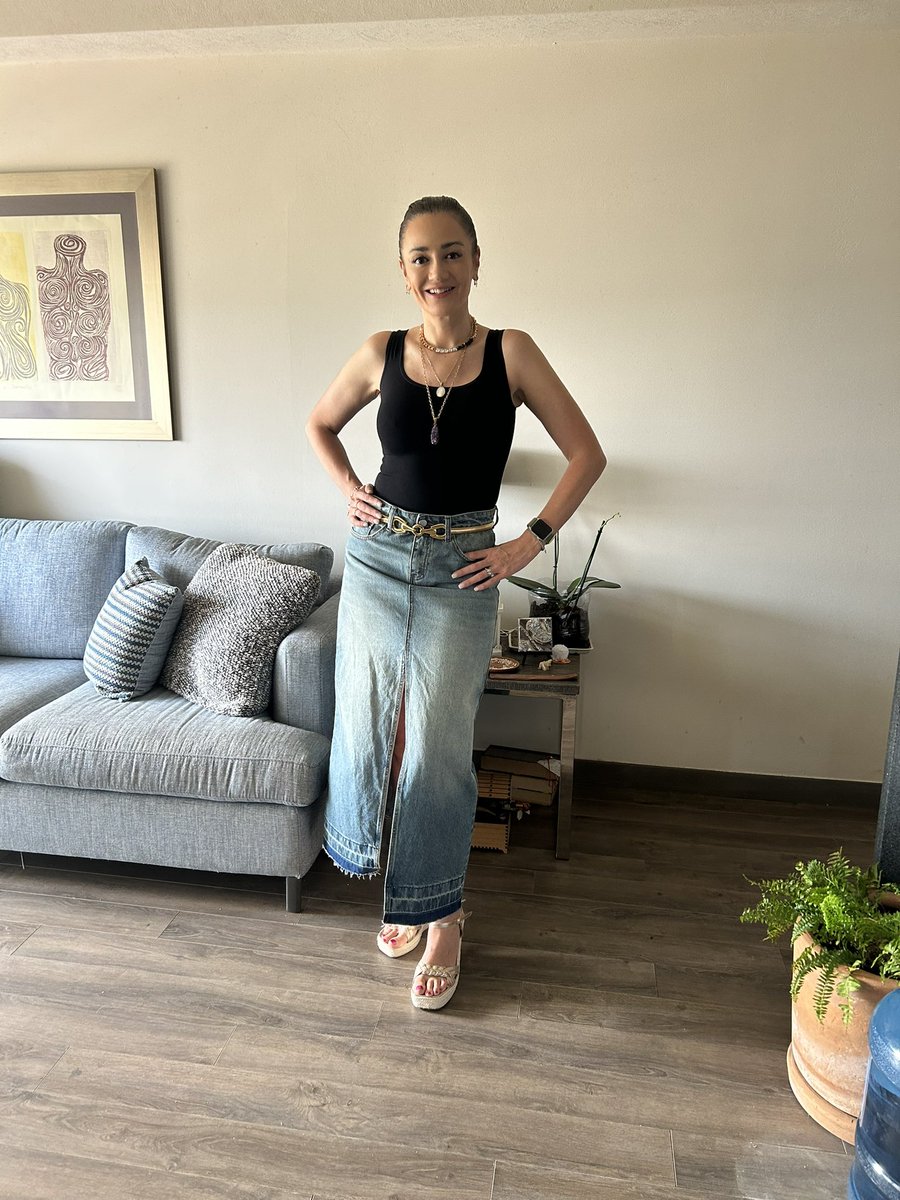 ginavarela's tweet photo. Lista para irme a Cuernavaca a ver @papitoqueridoOf qué se presentan hoy en el Teatro Ocampo.
Un éxito de @varelateatro ❤️
#hermanaorgullosa #papitoquerido https://t.co/TewRT3h2Jm