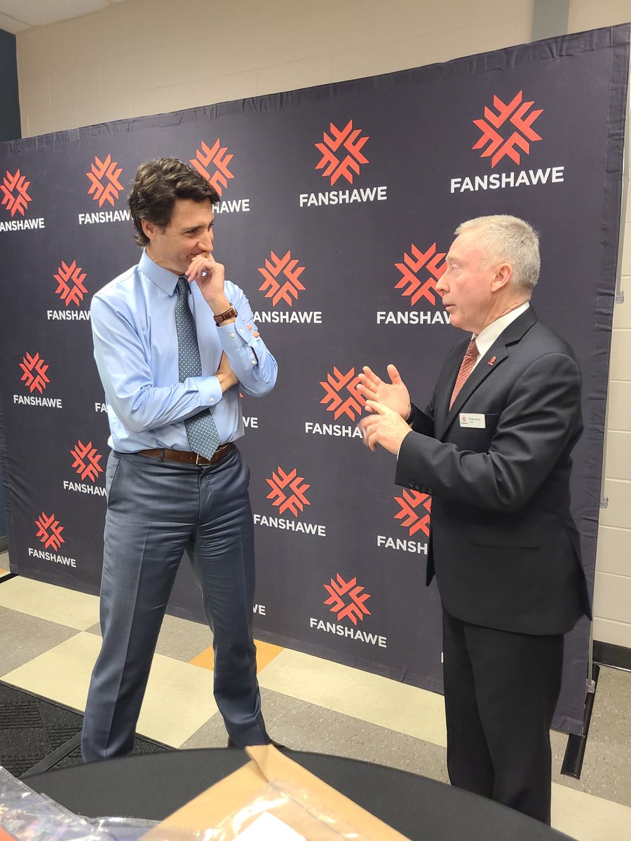 Thank you Prime Min. @JustinTrudeau for speaking to our students @FanshaweCollege @PresFanshaweC and learning about their hopes and dreams for the future. We appreciate our MPs presence @pfragiskatos @KayabagaArielle.