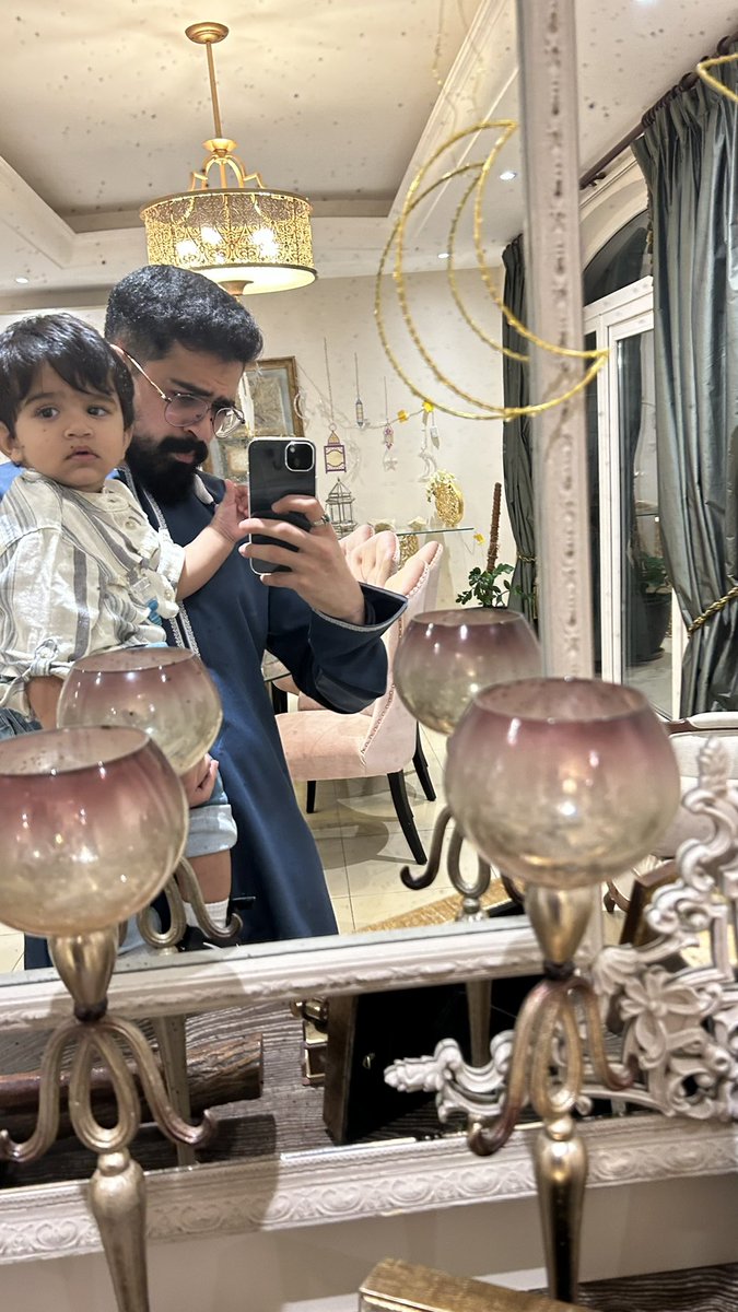 yvsf7's tweet photo. ليلة العيد فايبس🤍🌙 https://t.co/wreD63eupN