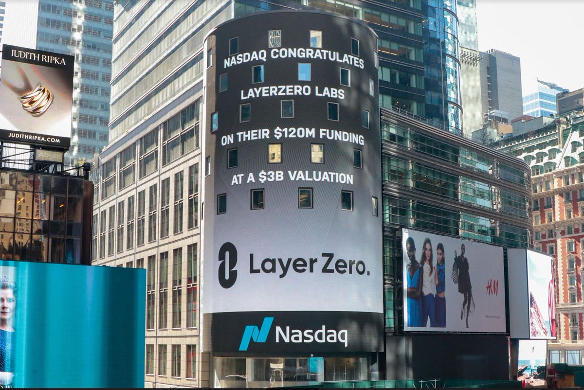 LayerZero_Core's tweet photo. It seems like there is some subtle competition brewing in the background. @NasdaqExchange lit up the Times Square Tower congratulating us on our Series B.

We’re not sure why this is happening but we love to see it! https://t.co/Y53K2Izsn2