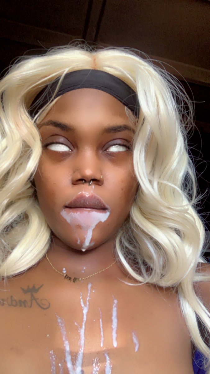 Jada__Bluee's tweet photo. Your fav demon 😈😍! https://t.co/HS0IYAuRga