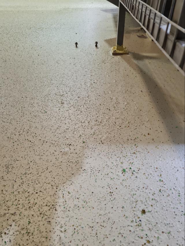 fiji_ltd's tweet photo. 3/3Rather than importing the glass from NZ Fosters Industrial Hygiene Services used locally recycled glass for their non slip flooring.

A big Vinaka vakalevu to our partners.
#StrongerTogether #greenfuture #sustainability 🏝️♻️ https://t.co/qcfZjRbSGt
