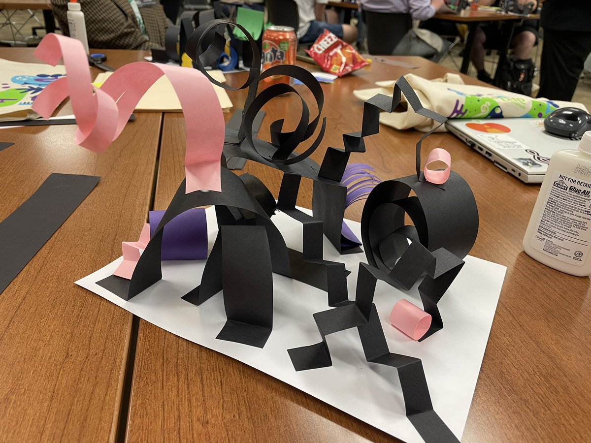 So excited to have Kay Thomas from <a href="/focus5inc/">Focus 5 Inc</a> here today leading arts integration professional learning for teachers. <a href="/officialSPS/">Springfield Public Schools</a> <a href="/SpringfieldArts/">Springfield Regional Arts Council</a>