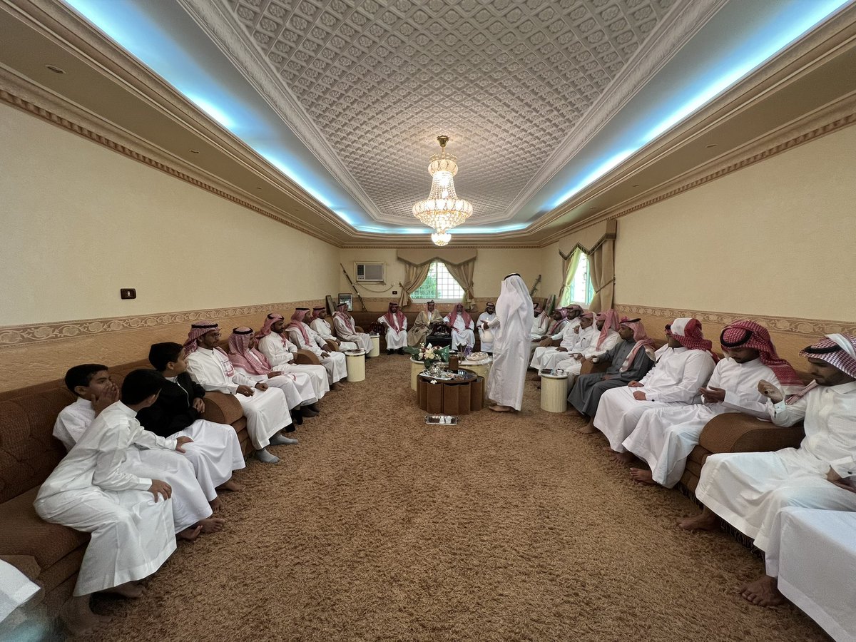 hseke_'s tweet photo. معايدة عيد الفطر المبارك يوم الجمعة الموافق ١٤٤٤/١٠/١هـ والتهنئة بمجلس الشيخ دخيل الله بن عيضه  #بن_غزال الحارثي شيخ #قبيلة_الحسكان بني الحارث بمحافظة ميسان بمناسبة عيد الفطر المبارك لعام ١٤٤٤ وكل عام والجميع بخير  🇸🇦🌹. https://t.co/KT48qESe2T