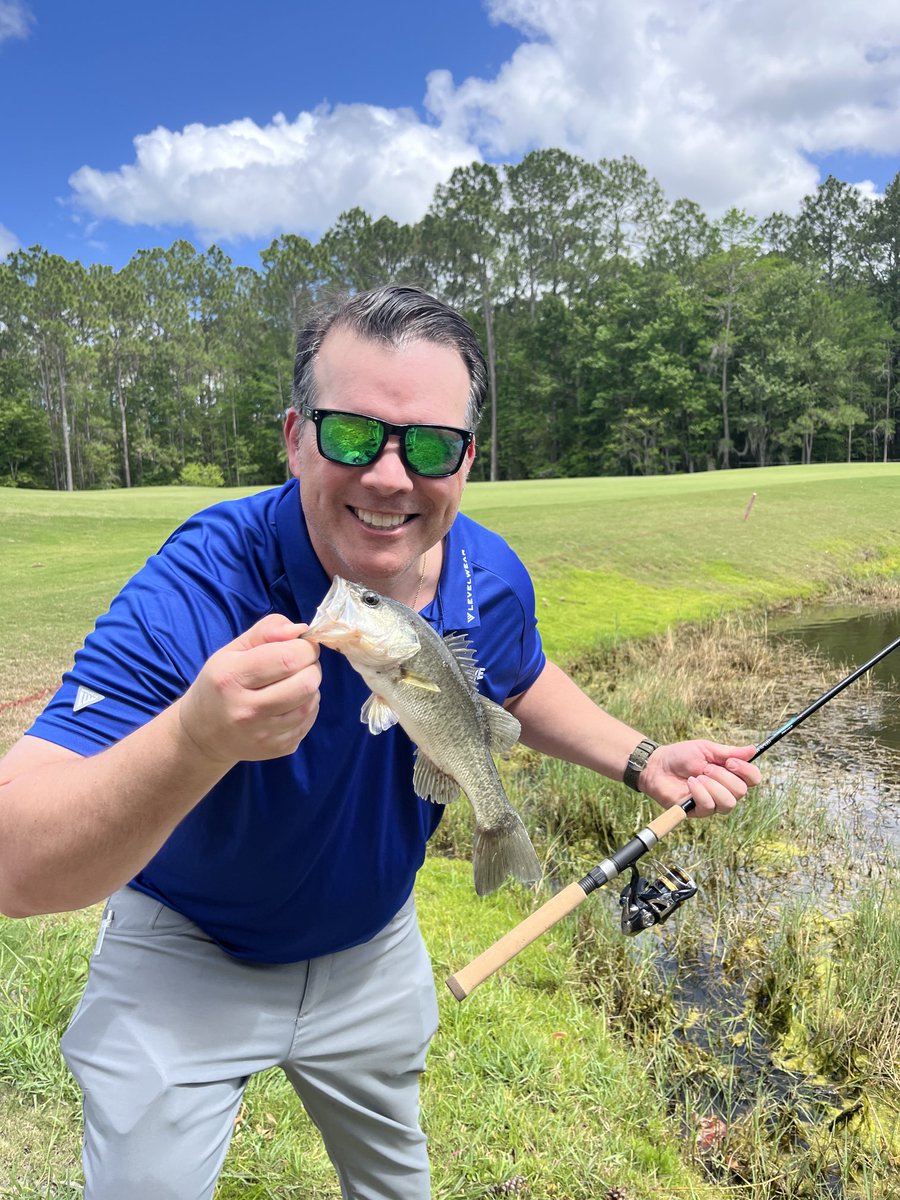 kevsylvester's tweet photo. What do you do during a weather delay on ⁦@PGATOURLIVE⁩ ? Go fishing with ⁦@mavandnash⁩ and catch some monsters! #notakeeper. https://t.co/9snc0Tzx0T