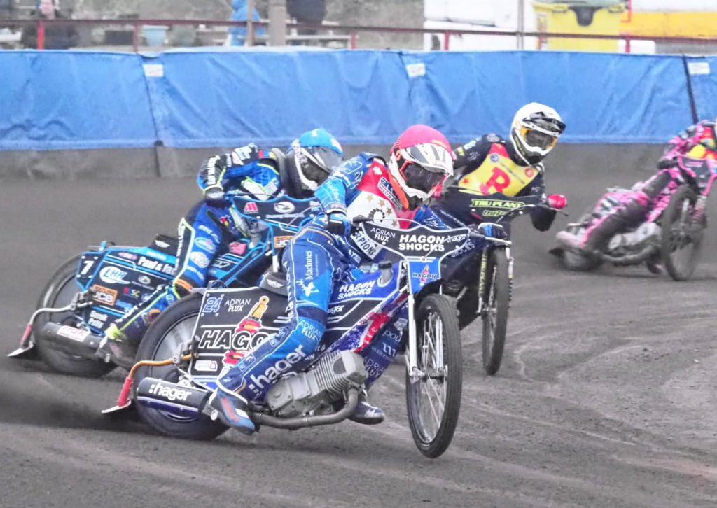 🚨 𝗦𝗖𝗢𝗥𝗘𝗙𝗟𝗔𝗦𝗛!
🏆 BSN Series
🏟 Eddie Wright Raceway

🏁 AFTER HEAT 7️⃣…
🦂 <a href="/SpeedwayScunny/">Scunthorpe Speedway</a> 26
🅱️ <a href="/BrumSpeedway/">Birmingham Speedway</a> 16

➡️ Scorpions fire themselves into a 🔟 point lead with Jake Allen and Michael Palm Toft unbeaten so far.

#️⃣ #britishspeedway🇬🇧
📸 Ian Rispin