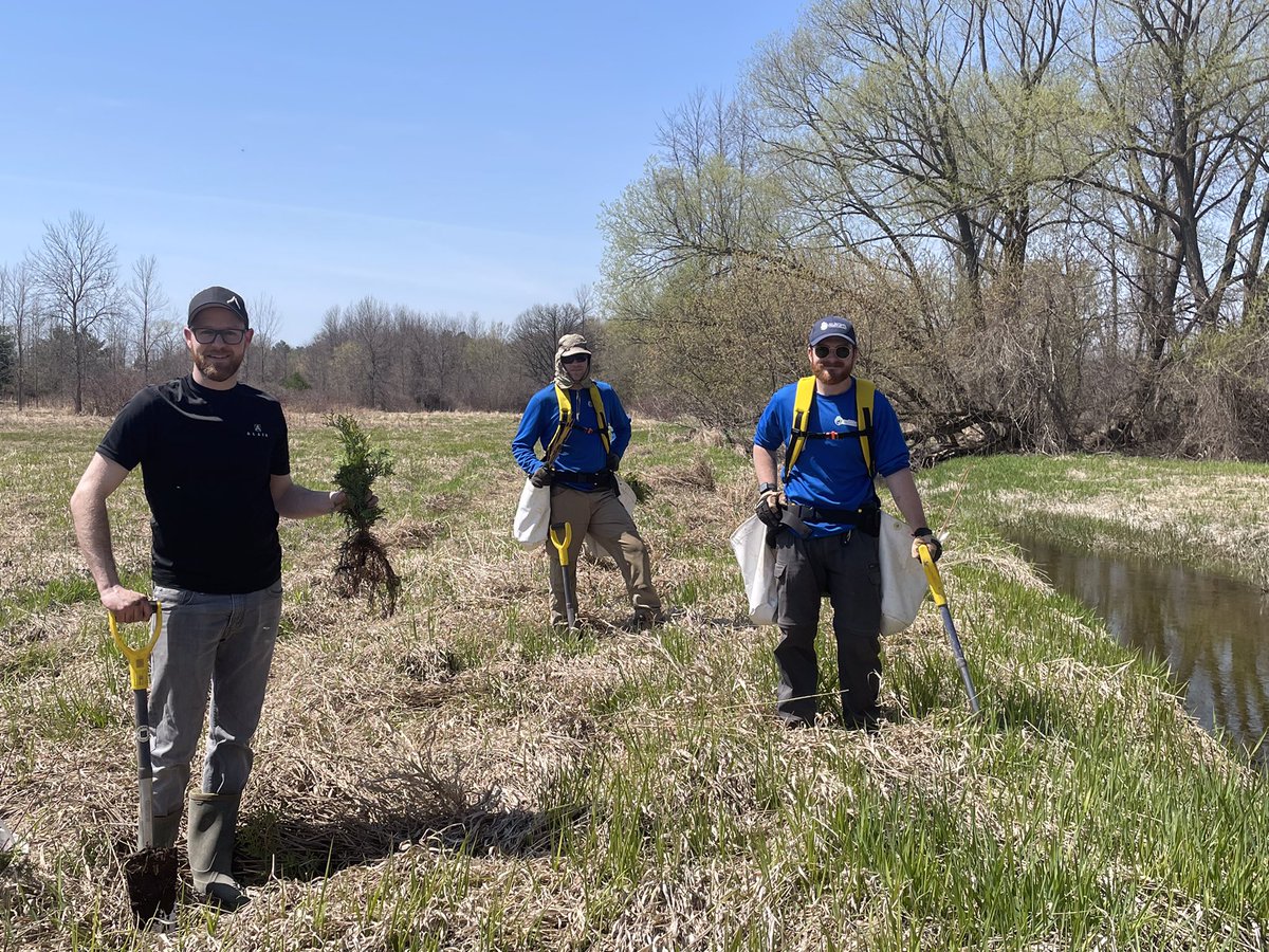 QCOutreach's tweet photo. Our tree planting season began today with the planting of 800 trees along Palliser Creek to aid in the restoration of this cold water creek system. Thank Simon and Brendan from @AlairHomes Belleville for planting with us today. https://t.co/Ix2fIejP4H