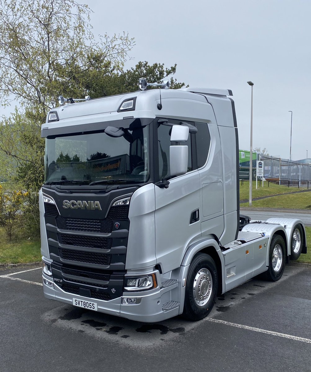 Really pleased to Handover someones ‘Pride & Joy’ today. As with all our customers, trucks are a big part of their life and that’s why they all get a premium service. Stuart Venvilles 660S is stunning and will be maintained in Keltruck Cross Hands for 5yrs @keltruck @ScaniaUK