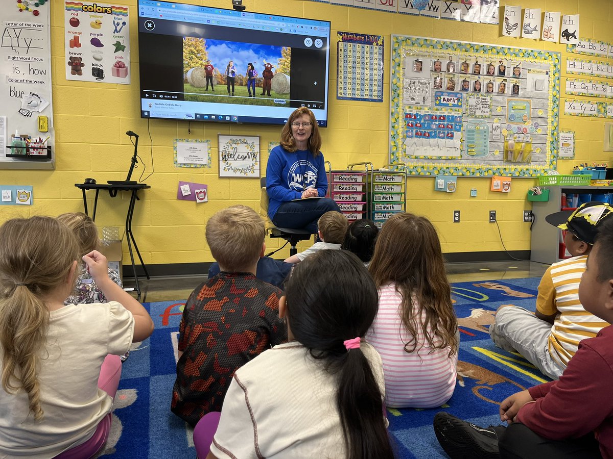 atwells_class's tweet photo. Our Guest Reader this week was a CTE celebrity, Mrs. Handley! Mrs. Handley was a Kindergarten teacher until she retired, and then returned to our school this year to teach preschool. She read her favorite book, “I Like Me”. https://t.co/G3XBkSXB2I