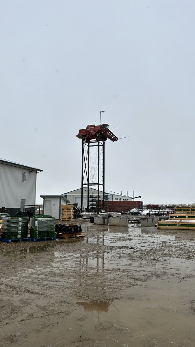 ReaneyCass's tweet photo. Huge thank you to the Western @SeCan team for hosting me this week! Definitely had a great time touring the prairies despite the snow! 

Already looking forward to my next trip this summer! 🌾

#SaskBirthday #Prairies #WestTeamBestTeam https://t.co/tAQkSOIP04
