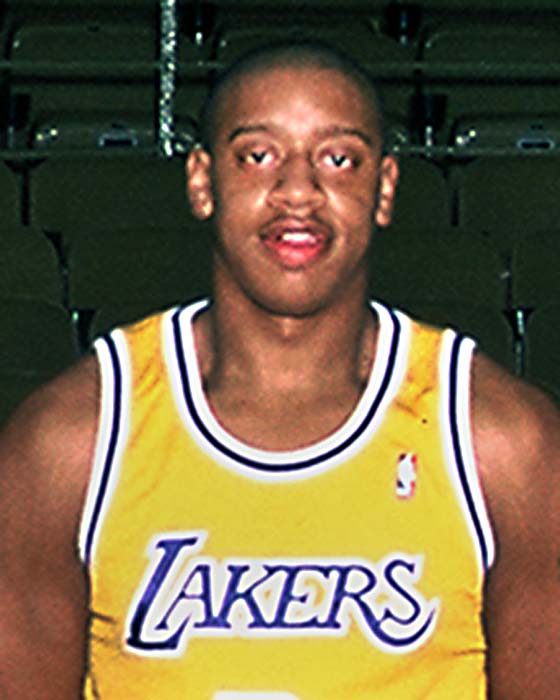 JFl045's tweet photo. @LakeShowYo https://t.co/Wp0poNBDU3