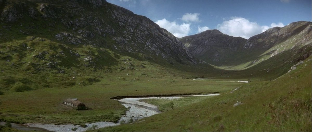 ScruffyMinds's tweet image. Rob Roy Rewatch!
#RobRoy
@LiamINeesson
@AllThingsRoth
i really wanna live here with my fam