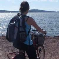 nataliaFHN's tweet photo. Hace 1 año ya estaba enferma pero no lo sabía. En julio pasé mi cumpleaños ya ingresada. Ha pasado casi 1 año desde el diagnóstico de cáncer. Un año muy duro q he ido relatando por aquí. Por eso, ahora q estoy tan bien, tb lo quería compartir. 
3 ER cáncer superado. Esta soy yo https://t.co/z242CNDEI1