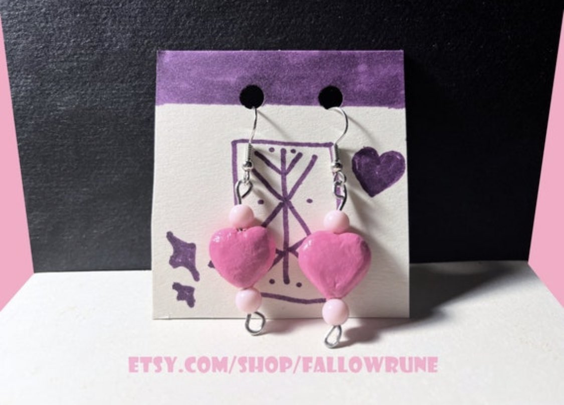 fallowrune's tweet photo. new items available now!!
link in reply!!

“Trans Rights” sticker sets!
Handmade pair of heart earrings!
“Circus Clown” kandi bracelet set! https://t.co/ZkAFukKSFd