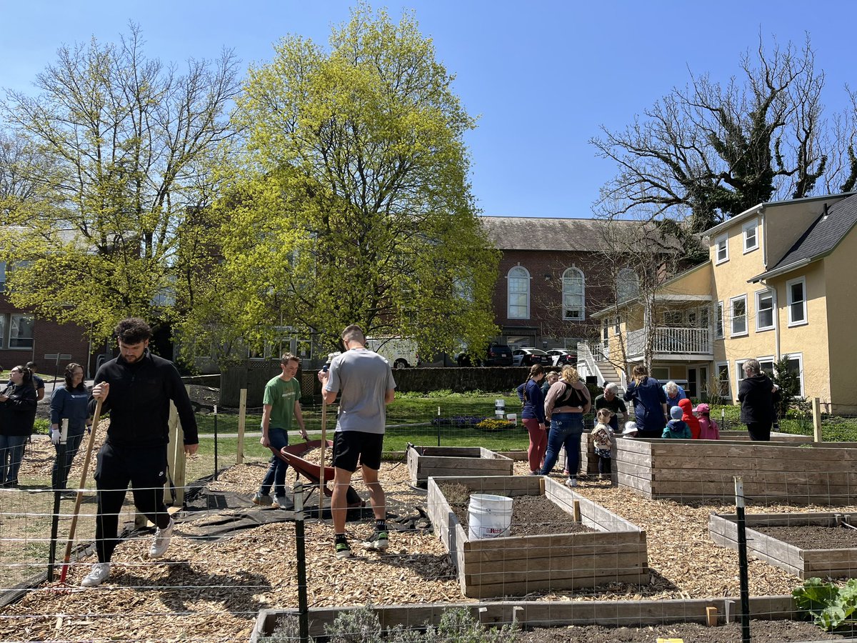 LasellSGA's tweet photo. Happy Earth Day from SGA! Our event this morning with Lasell Village and Holway Early Childhood Center was a success, and the Community Garden has never looked better! #studentgovernmentassociation #earthday #laselluniversity https://t.co/N8tWdcvJlT
