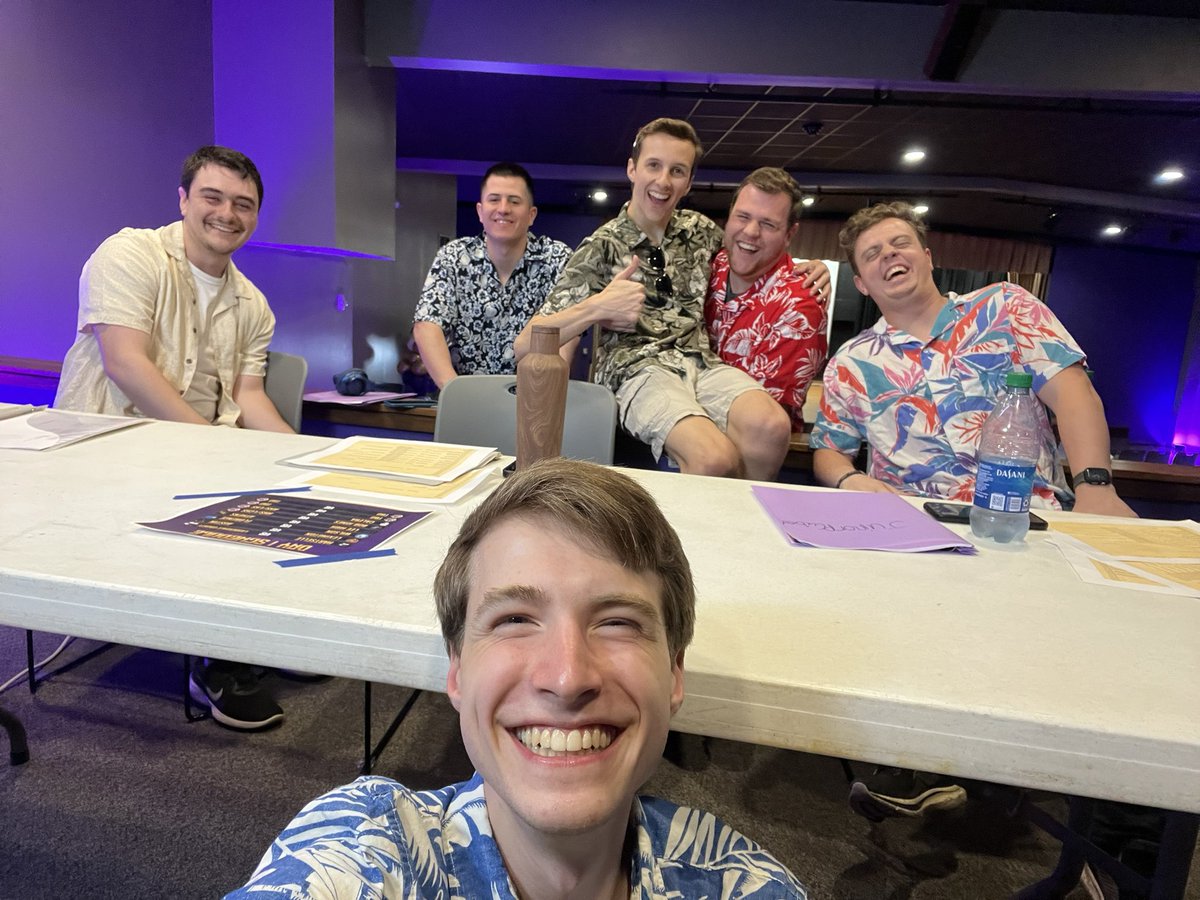 BepicCasts's tweet photo. Day 1 of the @una_esports Mane Event begins in one hour!! The talent are all together now… for better or for worse 😂 https://t.co/gl6oanKWsj