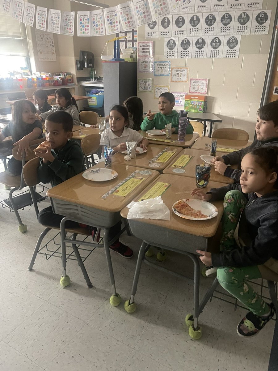 asantos124 tweet media