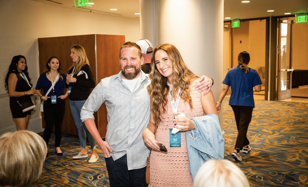 wireless_west's tweet photo. Only a few more days until we see all of your smiling faces! Please don’t hesitate to reach out with any needs! #wirelesswest #vegasherewecome https://t.co/DvPfAmWSxv