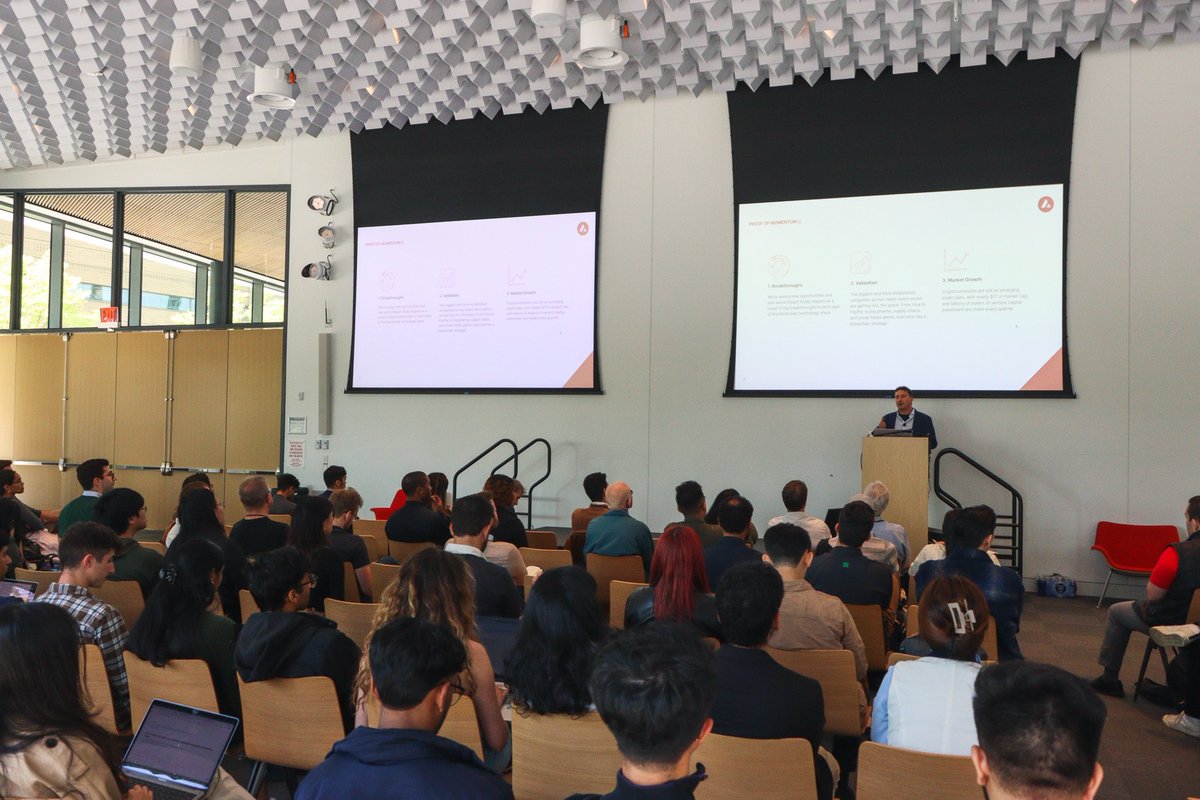 CUBlockchain's tweet photo. Today, Prof. Emin Gün Sirer — Founder and CEO of @avalabsofficial behind @Avax blew us away with his take on The New Generation of #Blockchain Protocols for the Next Billion People 🔺 #avalanche https://t.co/dvwwspDkAL