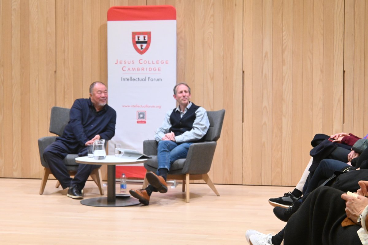 tylershores's tweet photo. There are a few intriguing questions asked tonight on #AI and the future of art. Ai Wei Wei talks about his thoughts on AI, and its ability -- or inability -- to capture a sense of creativity and humanity. 

#ArtActivism #SocialChange #cambridge
@IntellForum
@JesusCollegeCam https://t.co/Dby0Ol91kk