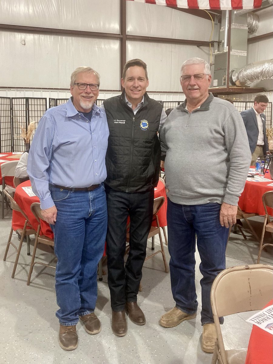 LtGovPinnell's tweet photo. Stop 5: Alva. Home to Northwest Tech and @NWOSU, Alva has a highly skilled workforce, and companies like Vantage Plane Plastics, SandRidge, and Iofina have moved here because of it. We had great conversations with other companies that are looking to do the same. #TurkeyHuntOK https://t.co/aApr0kiJc1