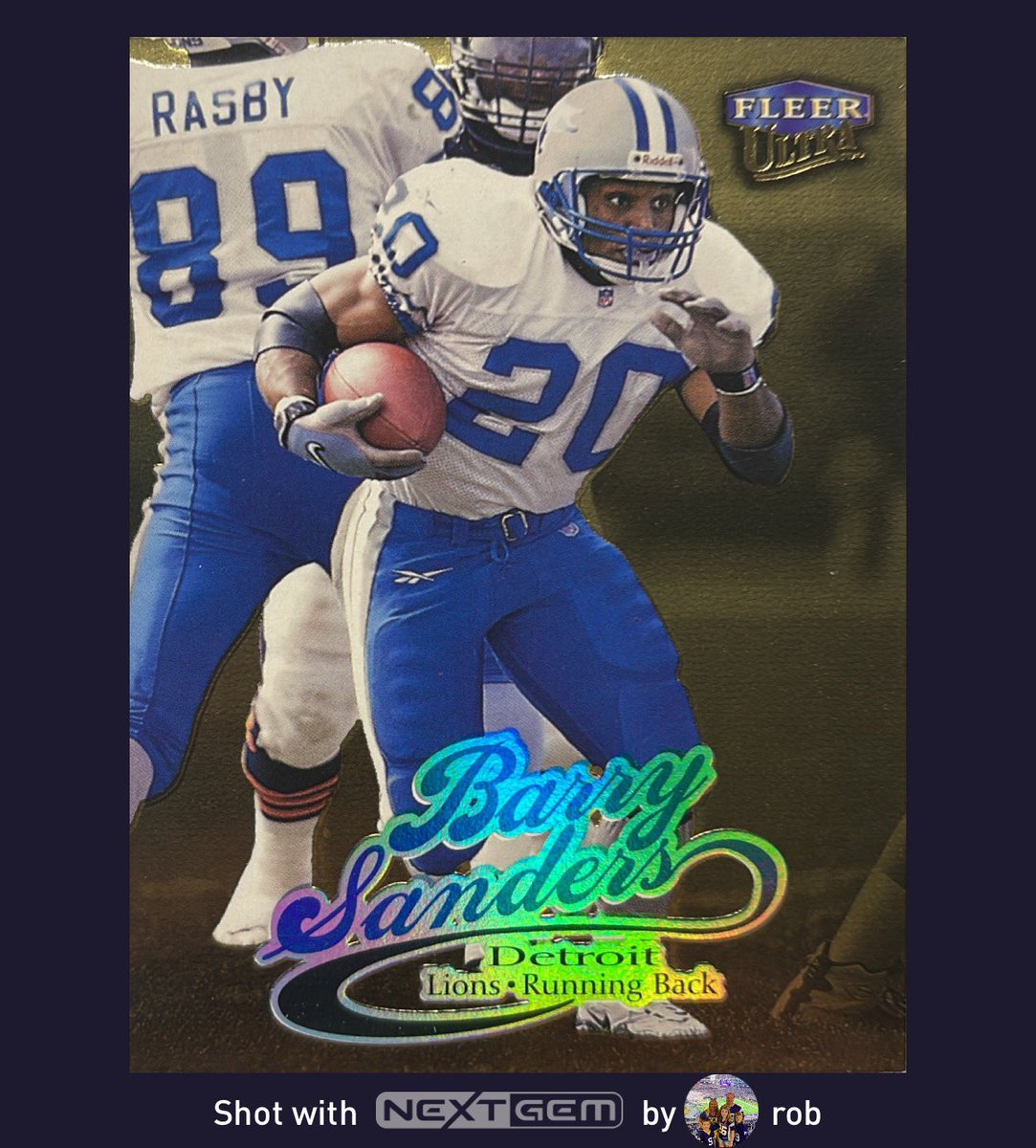 roroweber1's tweet photo. 🦁FREE BARRY SANDERS CARD🏈

I’m giving away a cool Barry Sanders parallel card.

TO ENTER:
- Just like this tweet 
- Follow me

That’s all… good luck! 🍀 

Like this card? Check out member ‘32Degrees’ on @NextGemApp to see my 22 awesome Barry cards. https://t.co/2gkyI2gU9h