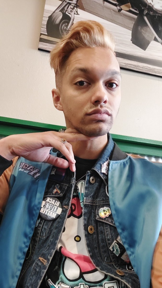 Dark Pact Cosplay tweet media