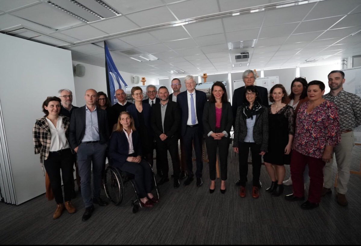 💡🔵  Un des grands projets de Christelle Morançais en Sarthe : le futur Pôle d'excellence de formations sanitaires, sociales et de santé sur le campus de l'Université du Mans. Il accueillera 2100 étudiants à la rentrée 2026. Présentation ce jour des esquisses à la presse.