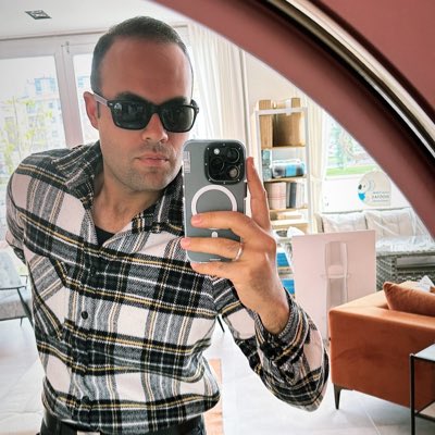 Burak_Olgn's tweet photo. #YeniProfilResmi https://t.co/hNDbwxufzg