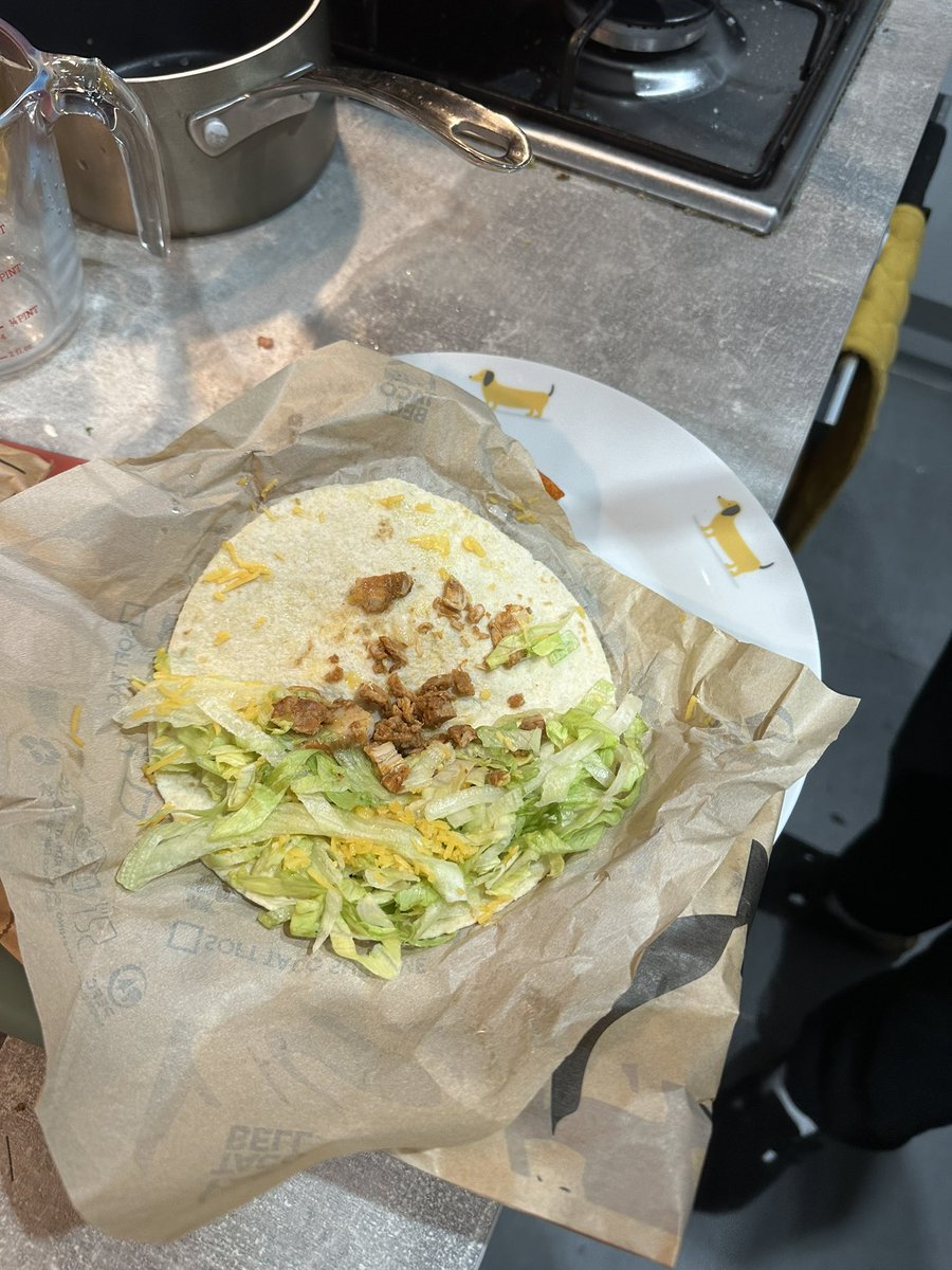 _martinacrosse's tweet photo. @tacobelluk what’s this monstrosity!🤬 https://t.co/zinOKmLLtw