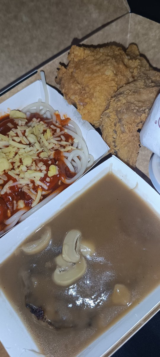 MNishimurax's tweet photo. I'm back with my "goodmorning besties, kain tayo! 😙" https://t.co/e5cyf577wZ