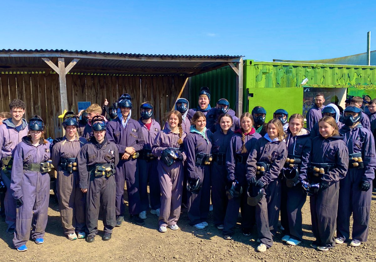 WoodmillHigh's tweet photo. Woodmill S6 Paintball! Preparing for the fun and games! #WeAreWoodmill @fifepedagogy https://t.co/zPNaqdOdFB