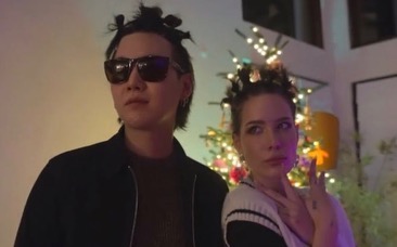 PurpleWings2013's tweet photo. Imágenes de Yoongi junto a Steve Aokiy Halsey en su documental de Disney +
#SUGARoadToDDAY
#Halsey
#stevenaoki https://t.co/ygQemwrnte