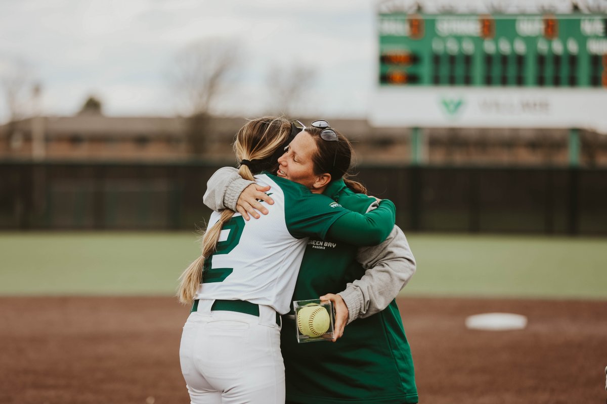 GBPhoenixSB's tweet image. No. 2⃣ on the field, No. 1⃣ in the record books.

Congratulations once again to @Tiffanyygiese for breaking the all-time hits record! 👑

#RiseWithUs | #HLSB