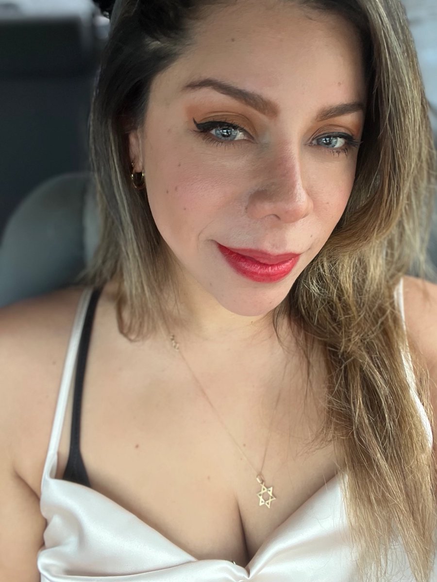 A full y con sueño 🥱
Se me cierran los ojos 😝