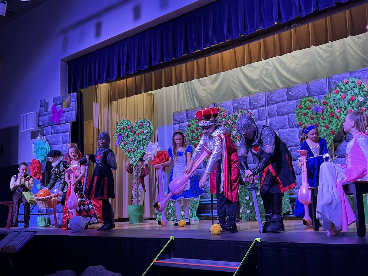 Amazing performance of Alice in Wonderland tonight presented by the Addison Rose Donovan Drama Club!