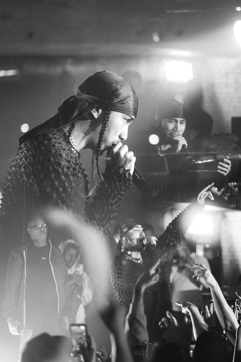 fridakahlosmoustache tweet media