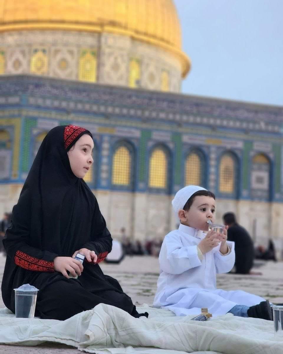 Mariyam_138's tweet photo. आप सभी देशवासियों को ईद-उल-फितर की दिली मुबारकबाद।#eidulfitr2023  #EidUlFitr https://t.co/p6qdY7AGks