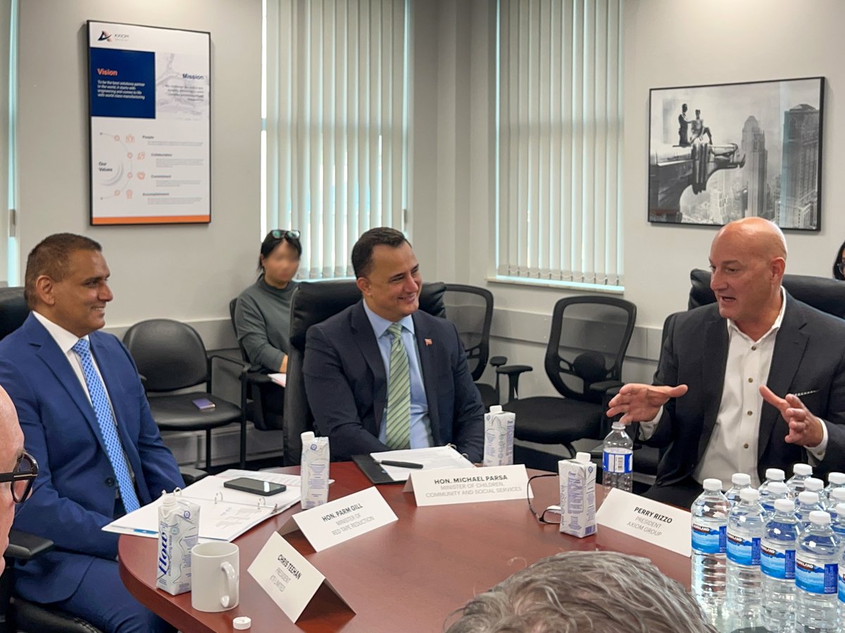 MichaelParsa's tweet photo. I was thrilled to have the Minister of Red Tape Reduction @ParmGill in #Aurora this morning to hear from manufacturing businesses on how our government can contribute to their success.
Thank you to Sandra from @AuroraChamberon and #AxiomGroup for hosting us! https://t.co/S9pWpsOeOH