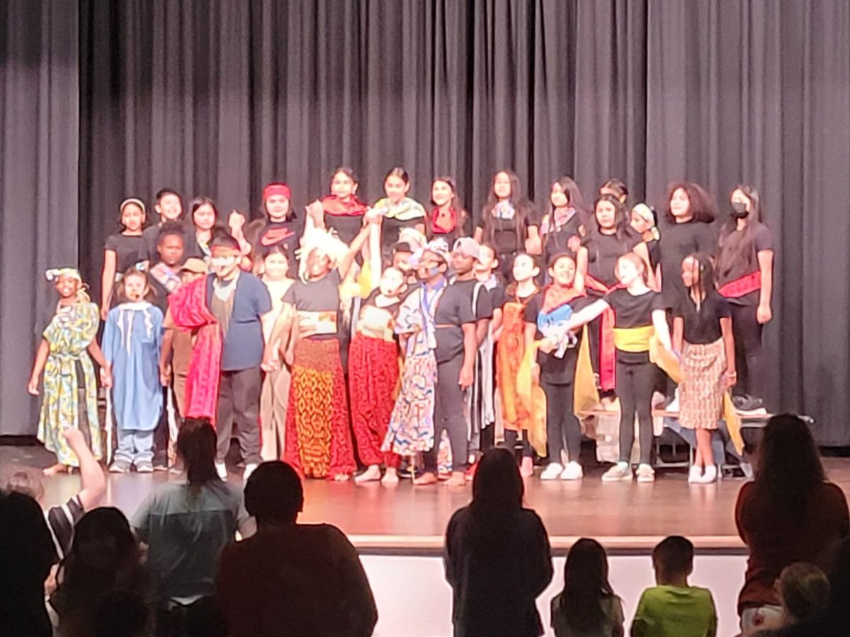 Congratulations to <a href="/wbwickertigers/">wbwickertigers</a>  Elementary for an outstanding performance of "Disney's The Lion King Jr." <a href="/leecoschoolsnc/">Lee County Schools</a> <a href="/JAlversonLCS/">James Alverson</a>