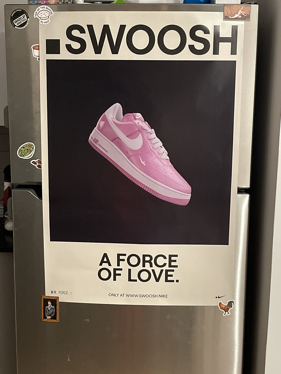 duncenyc's tweet photo. Every time I go to the fridge I will be reminded of @dotSWOOSH ✔️
Thank You to the team at #WoodstackNY for the 73/100 Poster.
#nike #dotswoosh #nft #sneakerhead @LoochGotYou @jgao @OCM5508 @loganjmoy @isaiahandrew https://t.co/WKV188bGyH