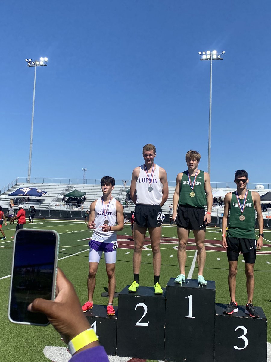1:58.62 Hallsville Gage Broomall advances to
Regionals