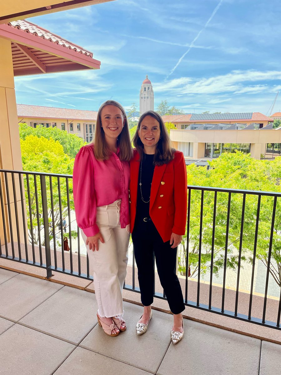 econnatalie's tweet photo. Congratulations on your approved tenure case, Becky! 🥂 @Stanford @HooverInst @StanfordGSB #proudpostdoc #proudmentee #Stanford #Accounting #Economics #Tax #GSB #tenure https://t.co/89X9W77xZ9